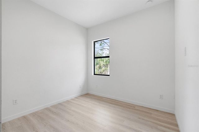 2585 CRANE AVENUE, North Port, FL 34286