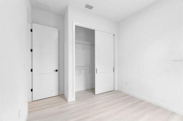 2585 CRANE AVENUE, North Port, FL 34286