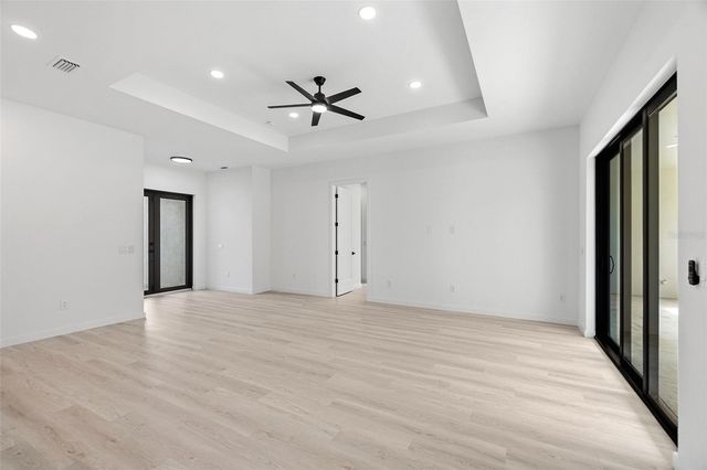 2585 CRANE AVENUE, North Port, FL 34286