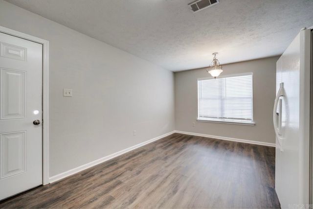 524 Second St, Conway, AR 72032