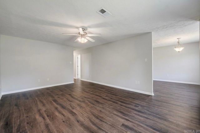 524 Second St, Conway, AR 72032
