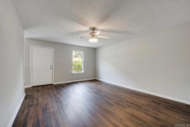 524 Second St, Conway, AR 72032