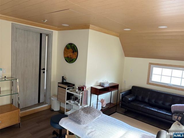 763 River Road 4, Teaneck, NJ 07666