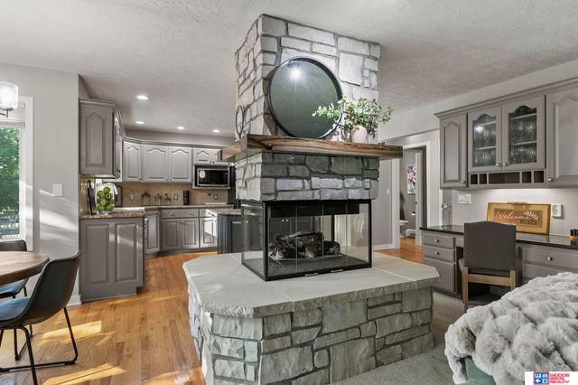 7125 Beaver Hollow Circle, Lincoln, NE 68516