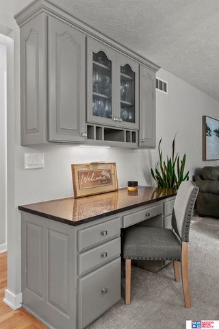 7125 Beaver Hollow Circle, Lincoln, NE 68516