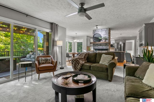 7125 Beaver Hollow Circle, Lincoln, NE 68516