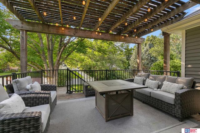 7125 Beaver Hollow Circle, Lincoln, NE 68516
