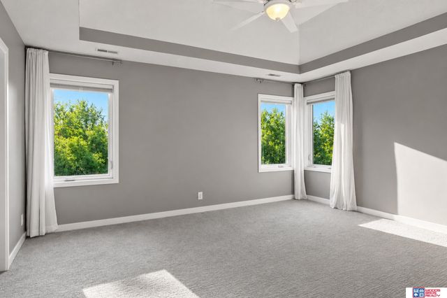 7125 Beaver Hollow Circle, Lincoln, NE 68516
