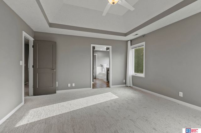 7125 Beaver Hollow Circle, Lincoln, NE 68516
