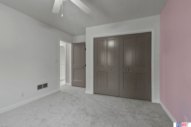7125 Beaver Hollow Circle, Lincoln, NE 68516