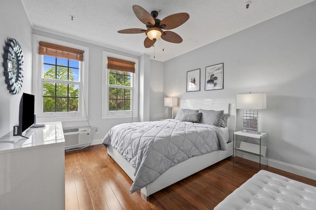 235 Sunrise Avenue 3232, Palm Beach, FL 33480