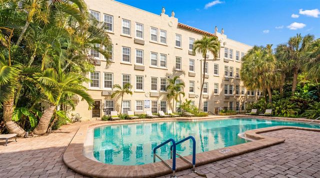 235 Sunrise Avenue 3232, Palm Beach, FL 33480