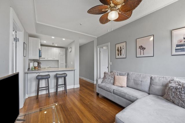 235 Sunrise Avenue 3232, Palm Beach, FL 33480