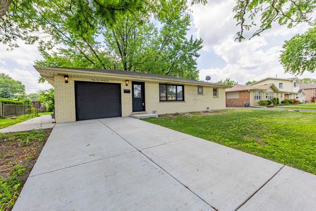 6425 W 83rd Place, Burbank, IL 60459