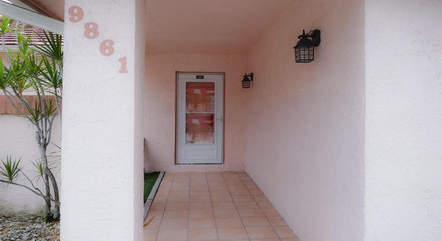 9861 Three Lakes Circle, Boca Raton, FL 33428
