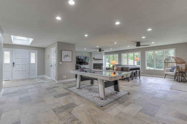 117 Lake St, Estill Springs, TN 37330