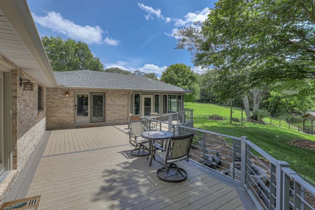 117 Lake St, Estill Springs, TN 37330