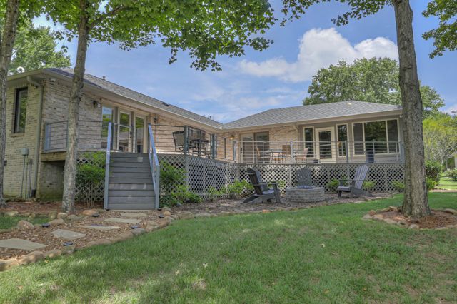 117 Lake St, Estill Springs, TN 37330