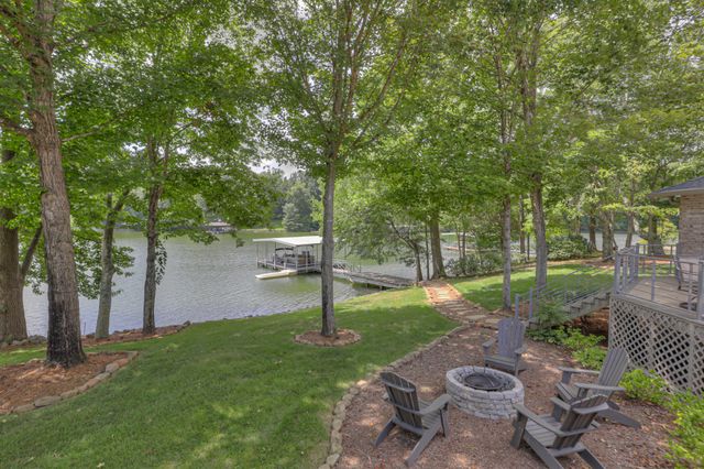 117 Lake St, Estill Springs, TN 37330