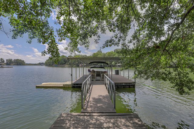 117 Lake St, Estill Springs, TN 37330