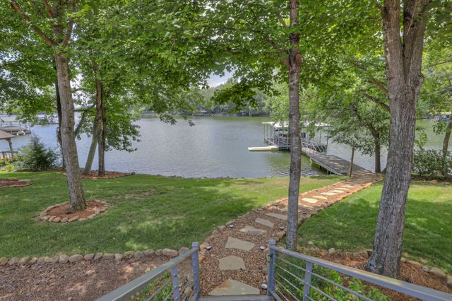 117 Lake St, Estill Springs, TN 37330