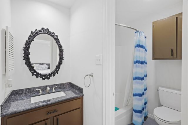 1950 Augusta Drive, Houston, TX 77057