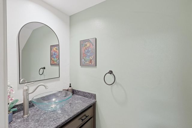 1950 Augusta Drive, Houston, TX 77057