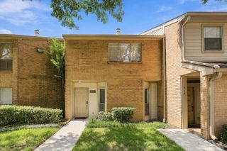 1950 Augusta Drive, Houston, TX 77057