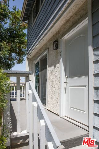 14018 Vanowen Street 7, Van Nuys, CA 91405
