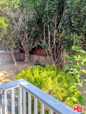 14018 Vanowen Street 7, Van Nuys, CA 91405