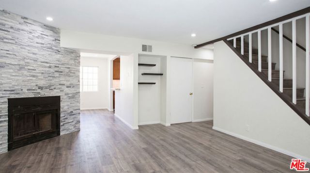 14018 Vanowen Street 7, Van Nuys, CA 91405