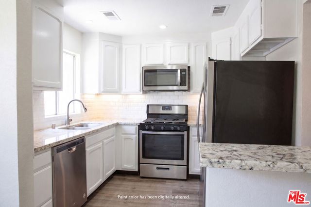 14018 Vanowen Street 7, Van Nuys, CA 91405