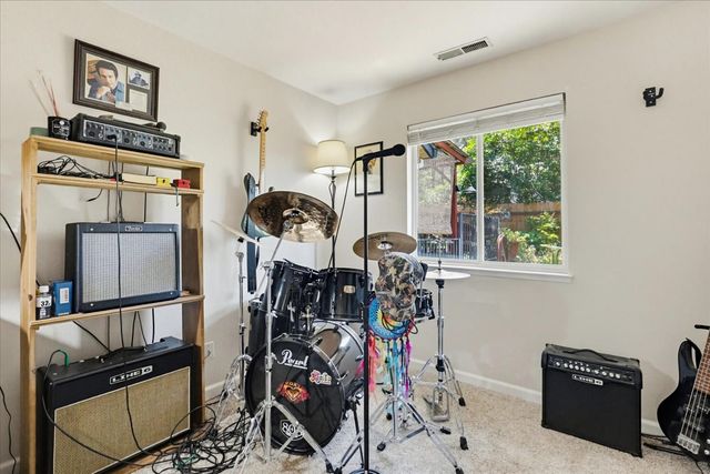 11524 Sherwood Way, Auburn, CA 95602