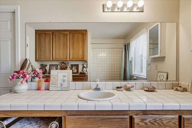11524 Sherwood Way, Auburn, CA 95602