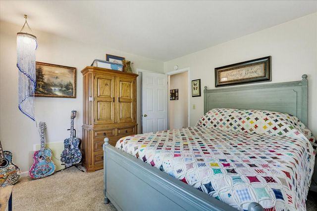 11524 Sherwood Way, Auburn, CA 95602