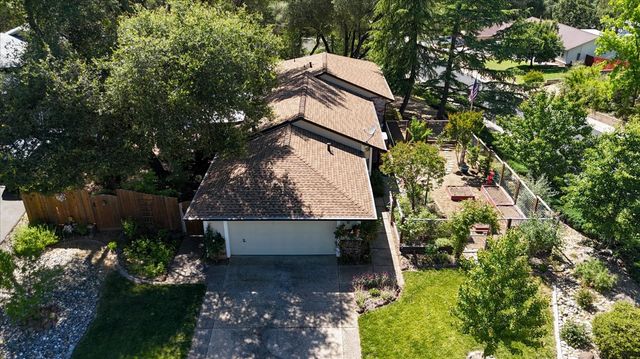 11524 Sherwood Way, Auburn, CA 95602