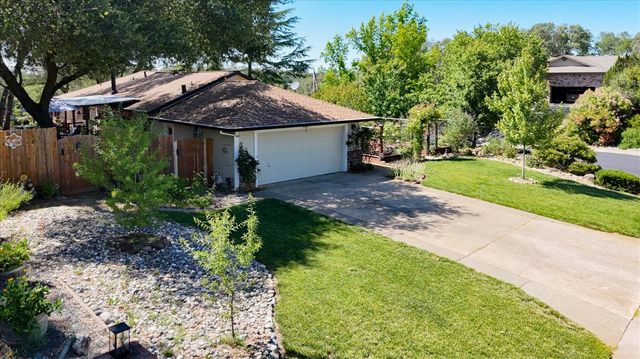 11524 Sherwood Way, Auburn, CA 95602
