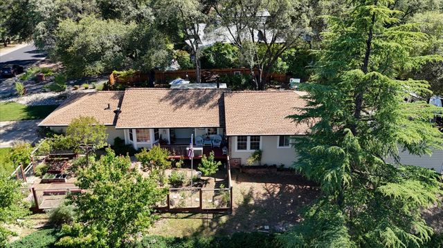 11524 Sherwood Way, Auburn, CA 95602