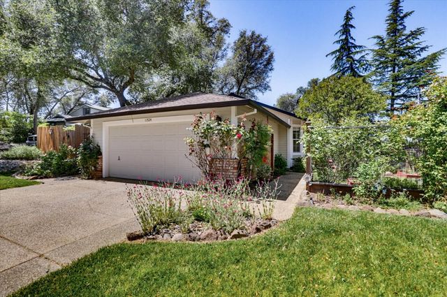 11524 Sherwood Way, Auburn, CA 95602