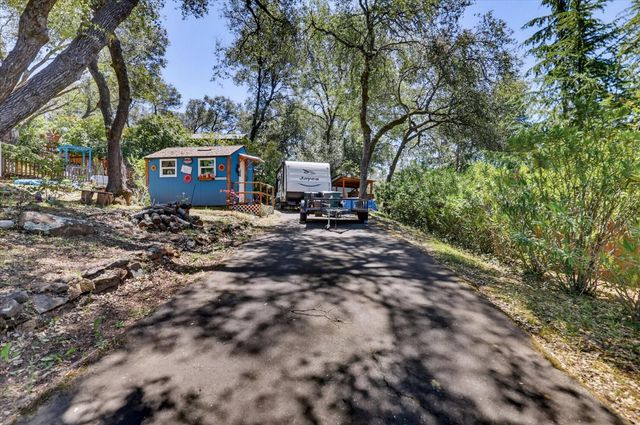 11524 Sherwood Way, Auburn, CA 95602