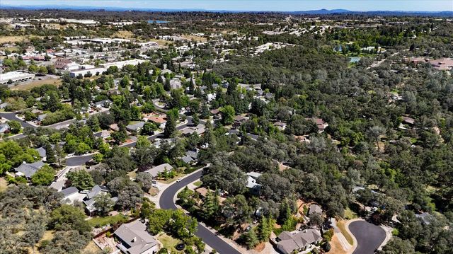 11524 Sherwood Way, Auburn, CA 95602
