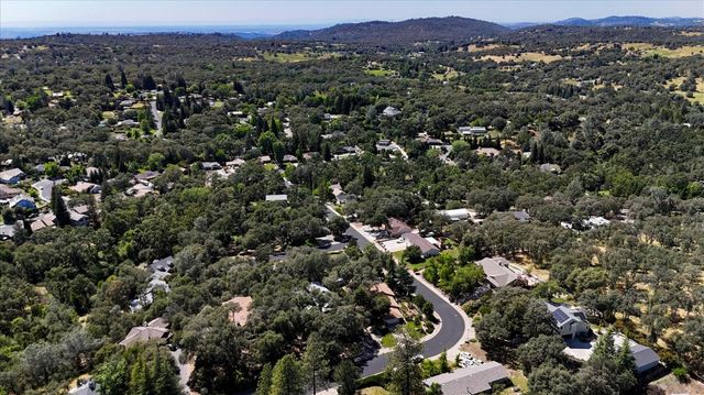 11524 Sherwood Way, Auburn, CA 95602