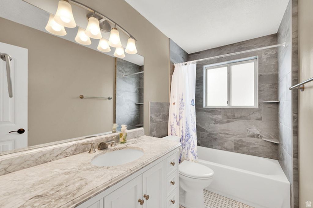 Image 23 of property listing at 6183 S 2375 E, South Ogden, UT 84403