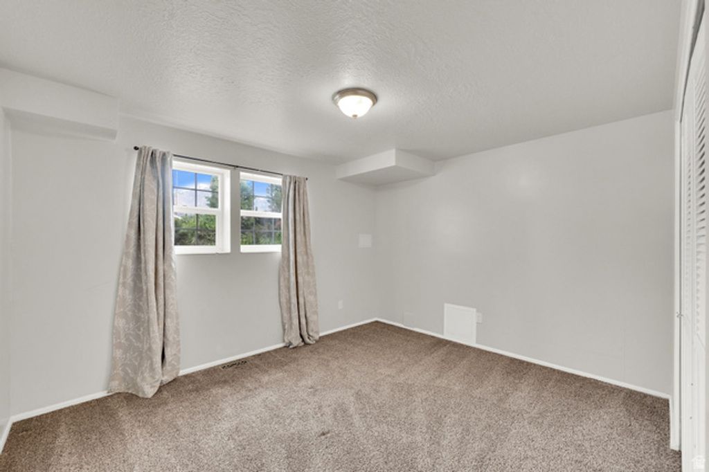 Image 28 of property listing at 6183 S 2375 E, South Ogden, UT 84403