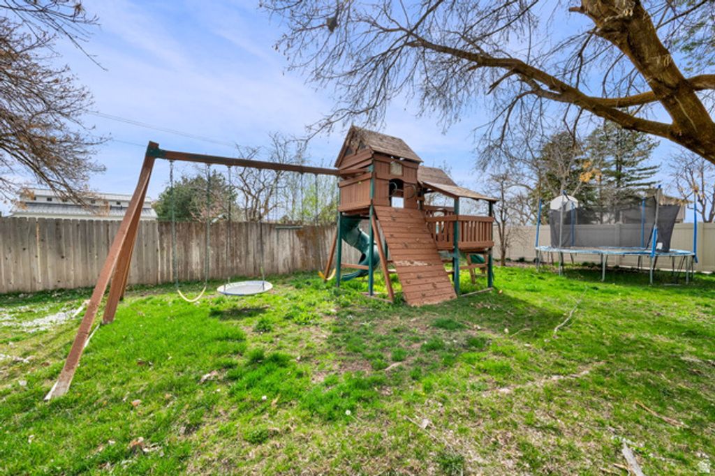 Image 36 of property listing at 6183 S 2375 E, South Ogden, UT 84403