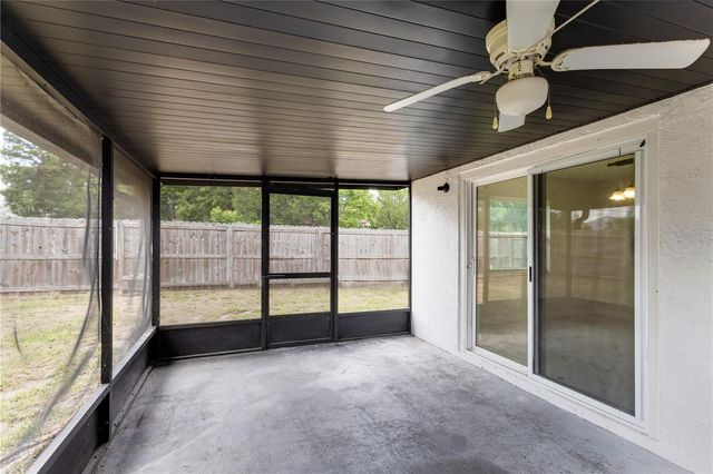 712 OAK LANE, Groveland, FL 34736