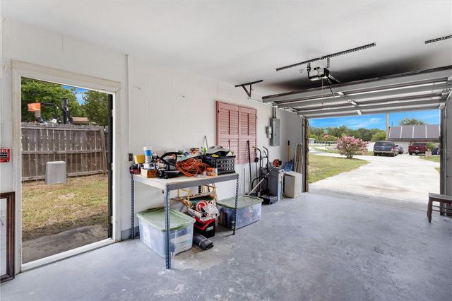 712 OAK LANE, Groveland, FL 34736