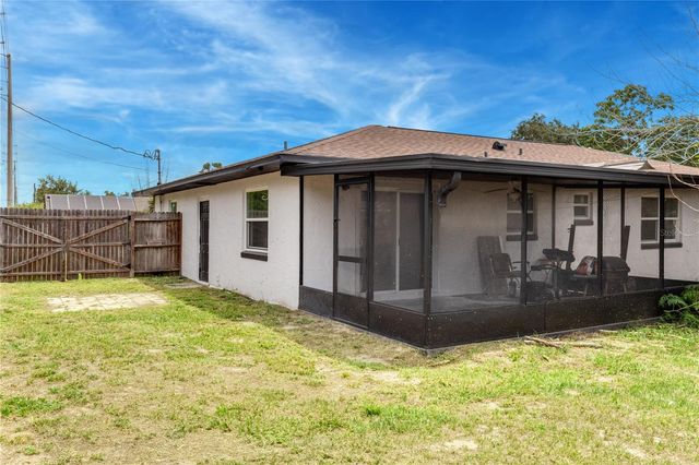 712 OAK LANE, Groveland, FL 34736