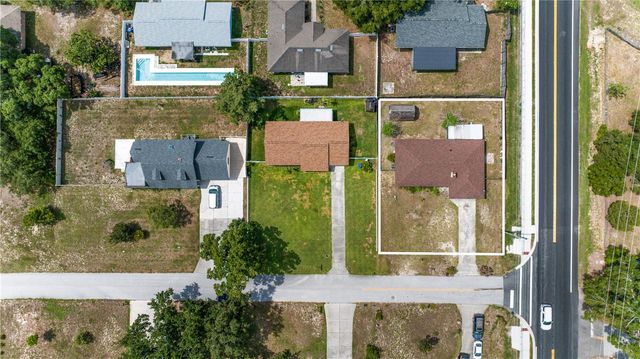 712 OAK LANE, Groveland, FL 34736