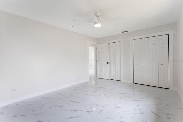 712 OAK LANE, Groveland, FL 34736